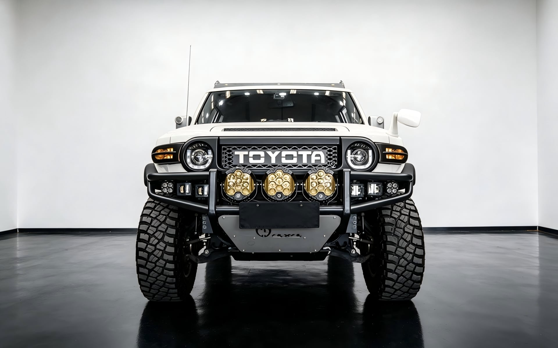 FJ Tubular Front Bumper - Image 1