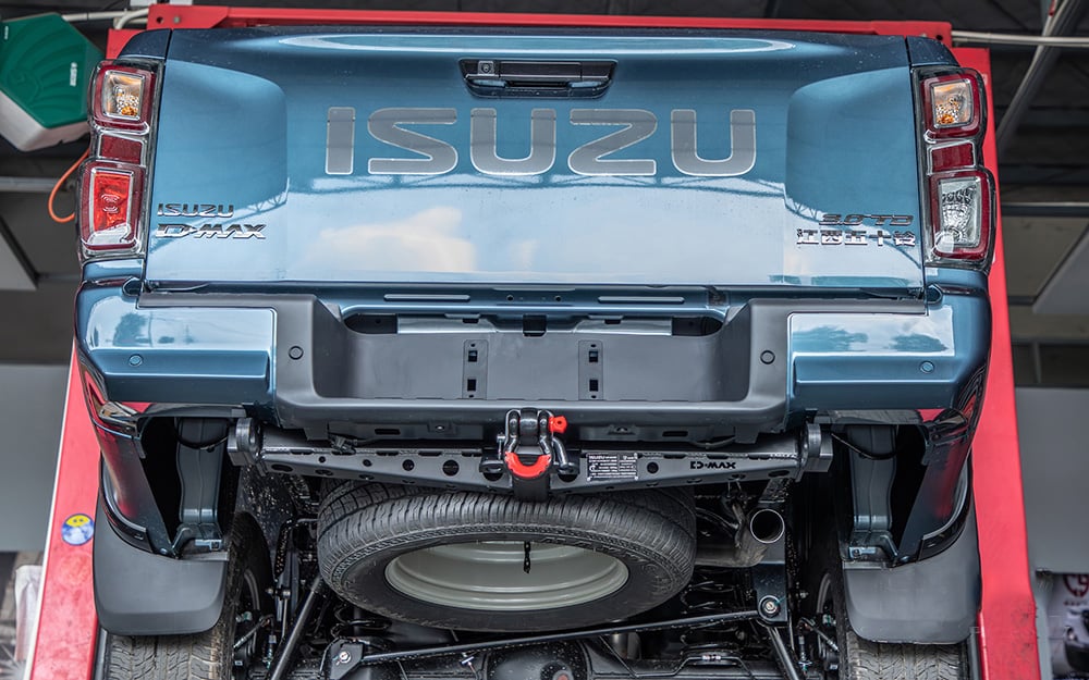 D-Max Rear Tow Bar - Image 1