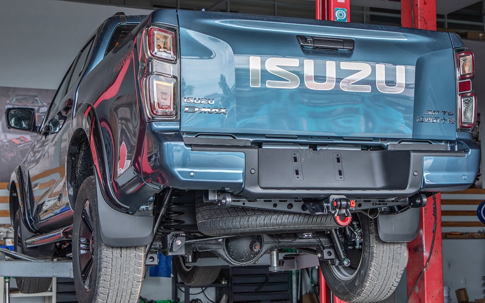 Isuzu D-MAX Rear Tow Bar — Recovery & Towing